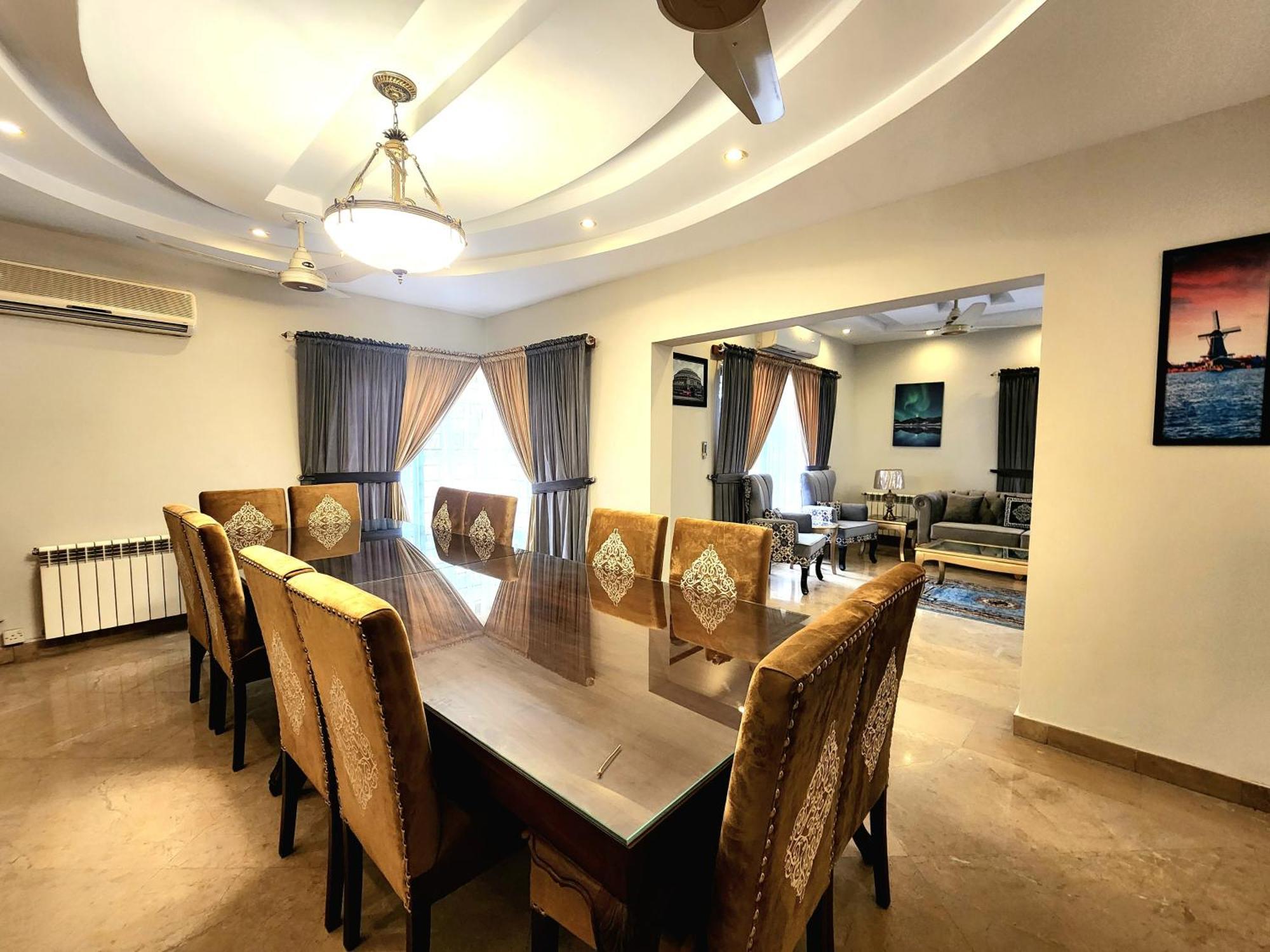 The Millenial Apartments & Suites Bahria Town Rávalpindí Pokoj fotografie