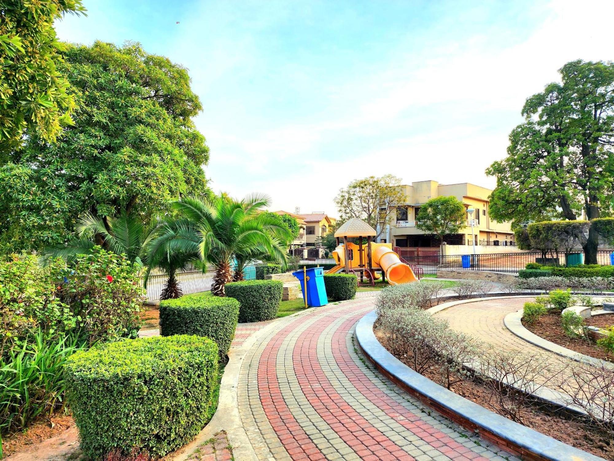 The Millenial Apartments & Suites Bahria Town Rávalpindí Pokoj fotografie