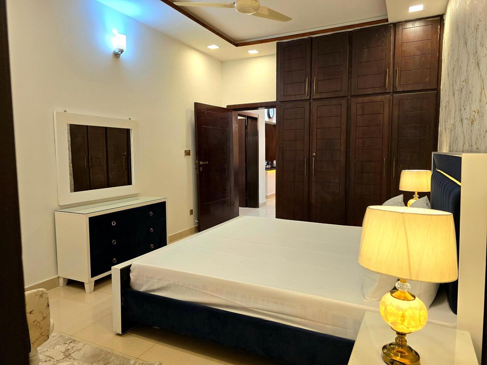 The Millenial Apartments & Suites Bahria Town Rávalpindí Exteriér fotografie