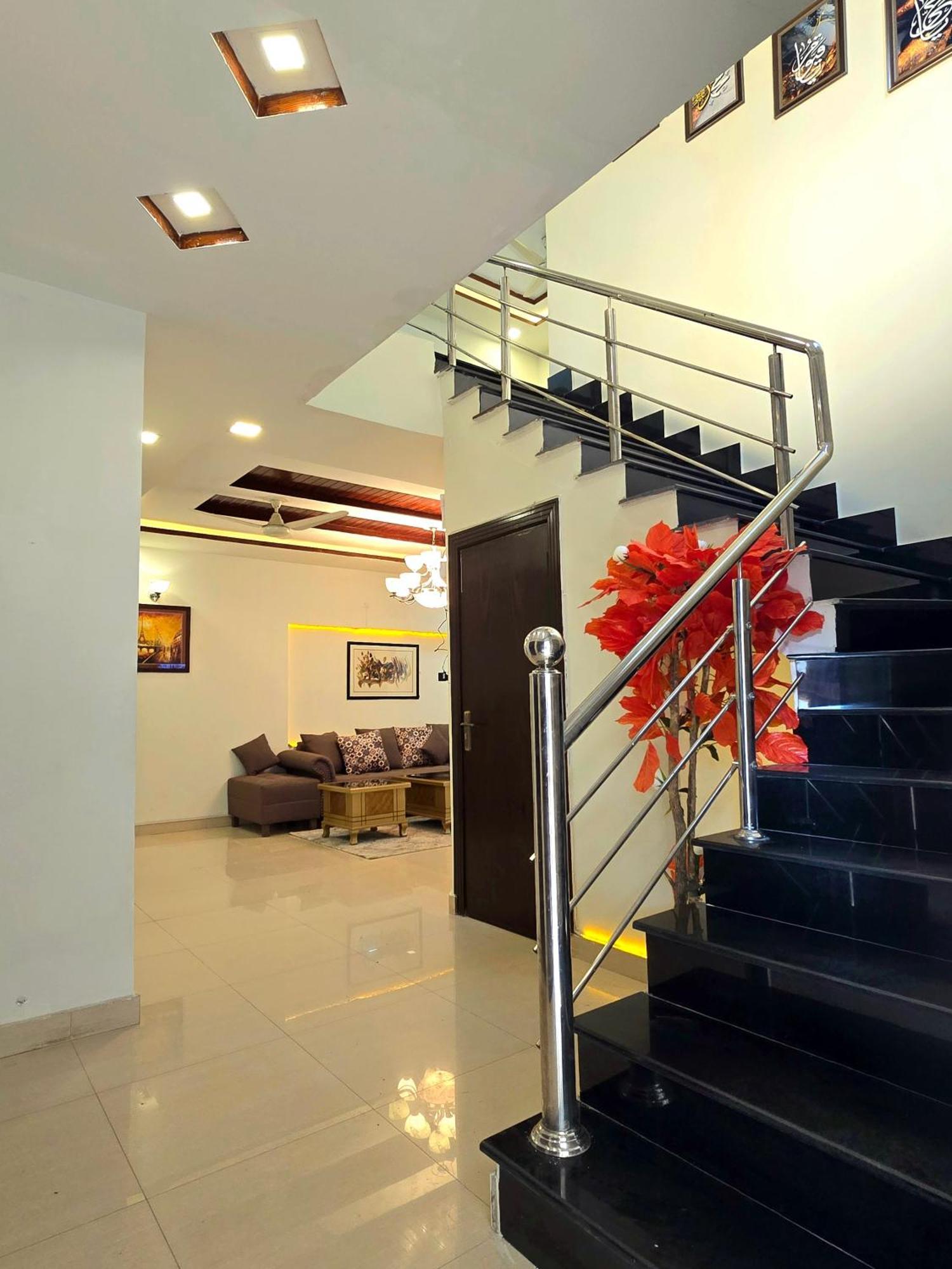The Millenial Apartments & Suites Bahria Town Rávalpindí Pokoj fotografie
